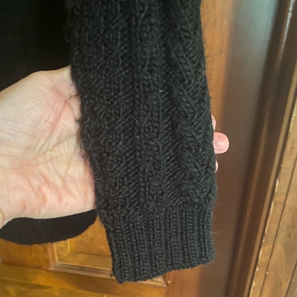 Rachel Roy black off the shoulder cable sweater women’s size small - Picture 7 of 10